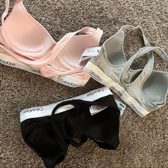 Calvin Klein Sports Bra - Picture 11 of 11